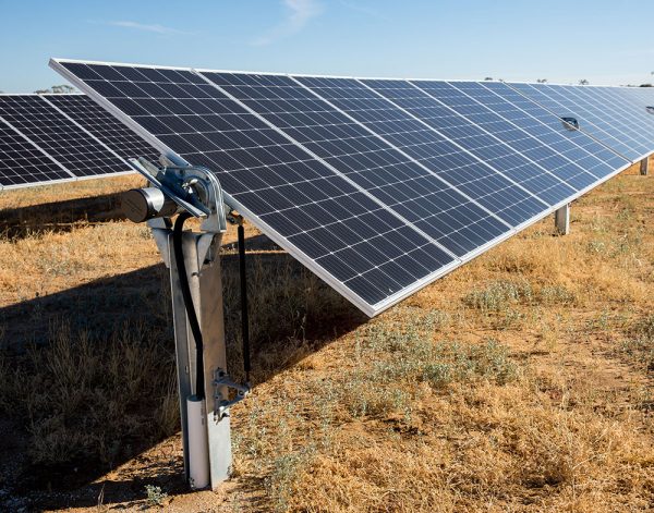 canadian solar suntop solar farm array